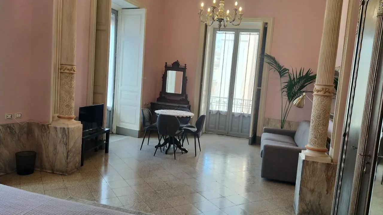 B&B Palazzo Arcidiacono - Central Prestigious Flat Catania