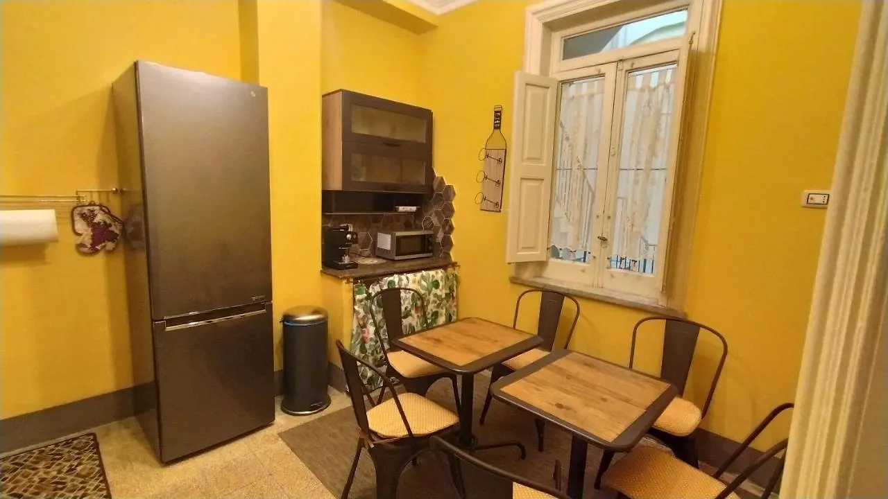 B&B Palazzo Arcidiacono - Central Prestigious Flat Catania
