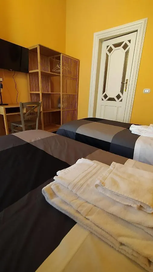 B&B Palazzo Arcidiacono - Central Prestigious Flat Catania